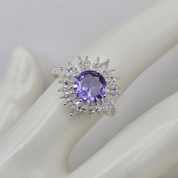 Swarovski Crystal Elements Silver Statement Ring Light Amethyst Purple Size 7 - Picture 9 of 10